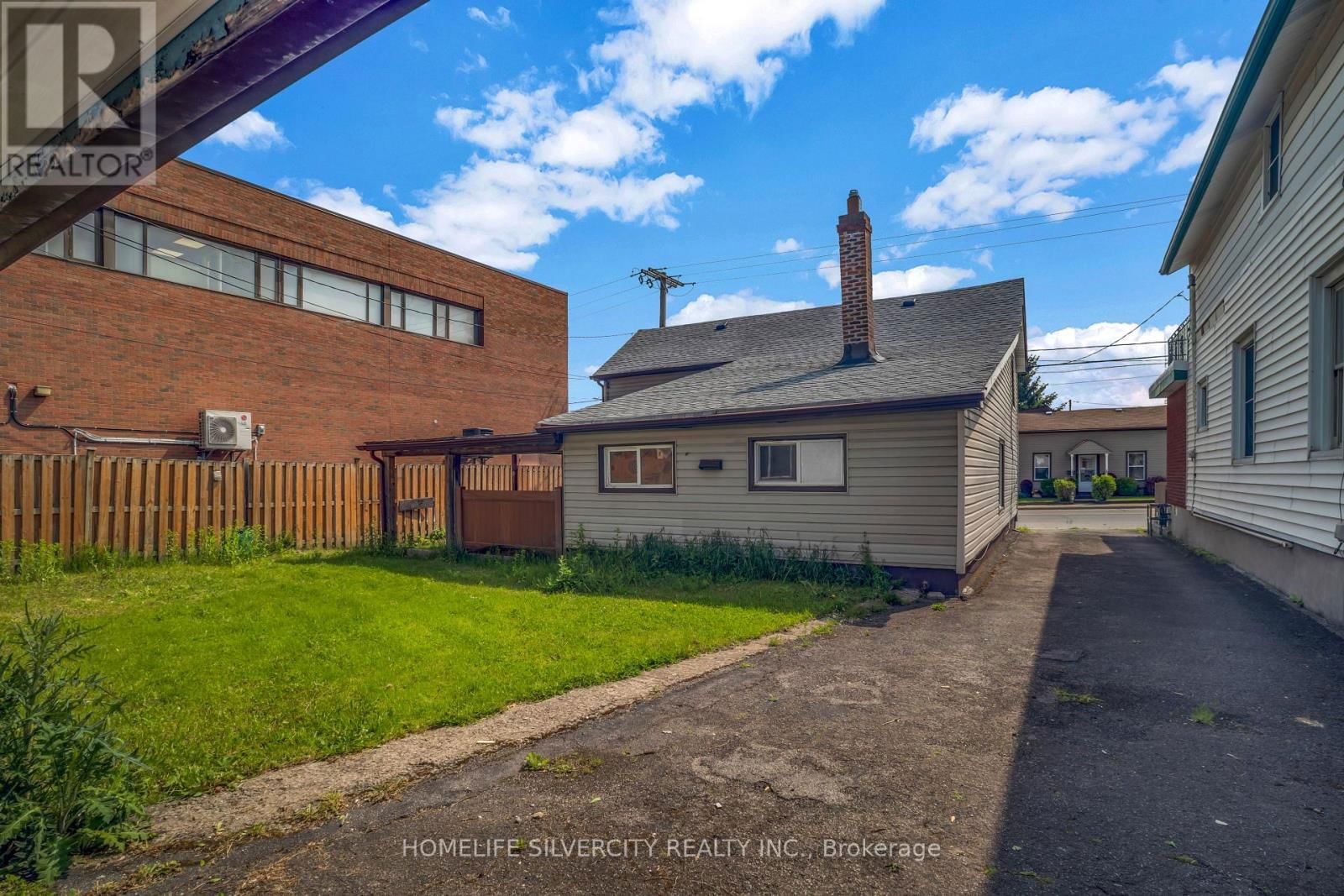 5 PINE STREET SOUTH Image 30