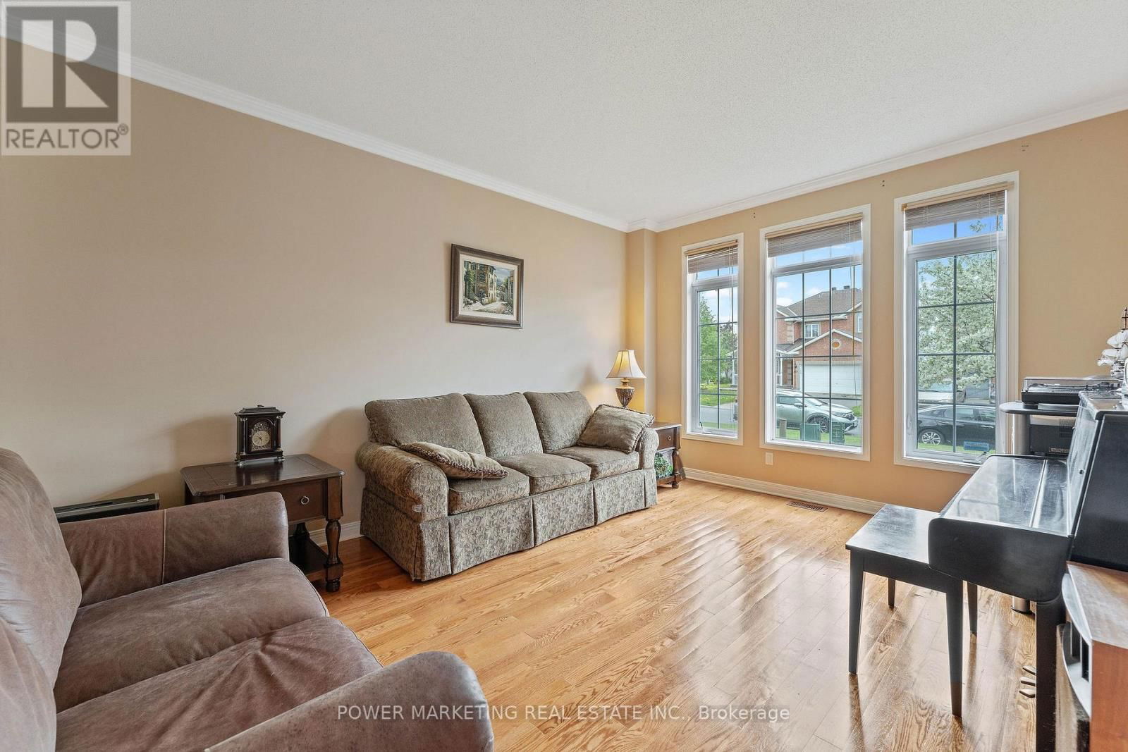 166 ALLANFORD AVENUE Image 5