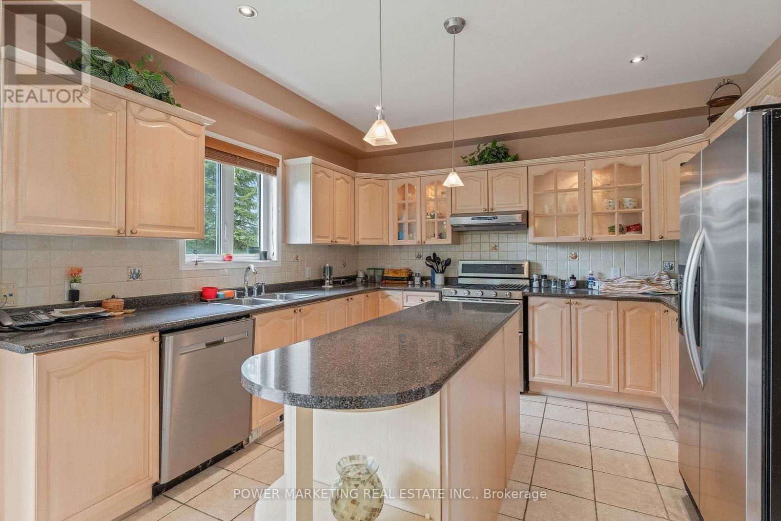 166 ALLANFORD AVENUE Image 8
