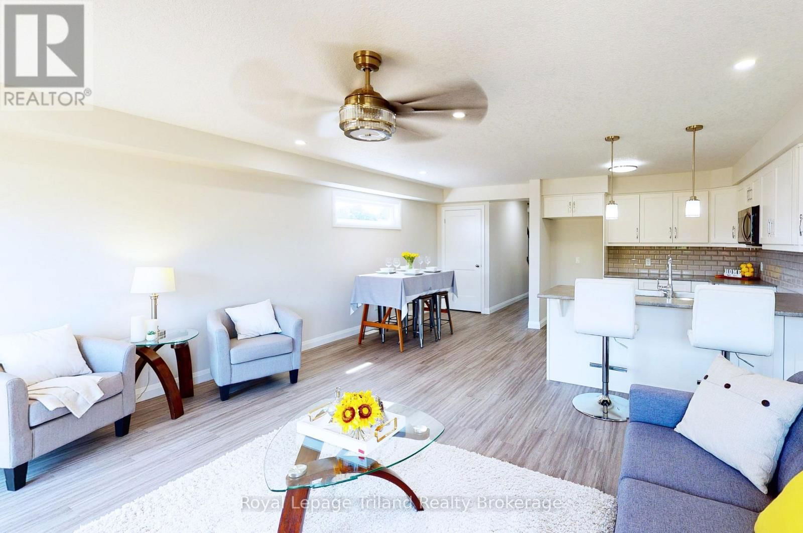 Unit A - 137 WIMPOLE STREET Image 12
