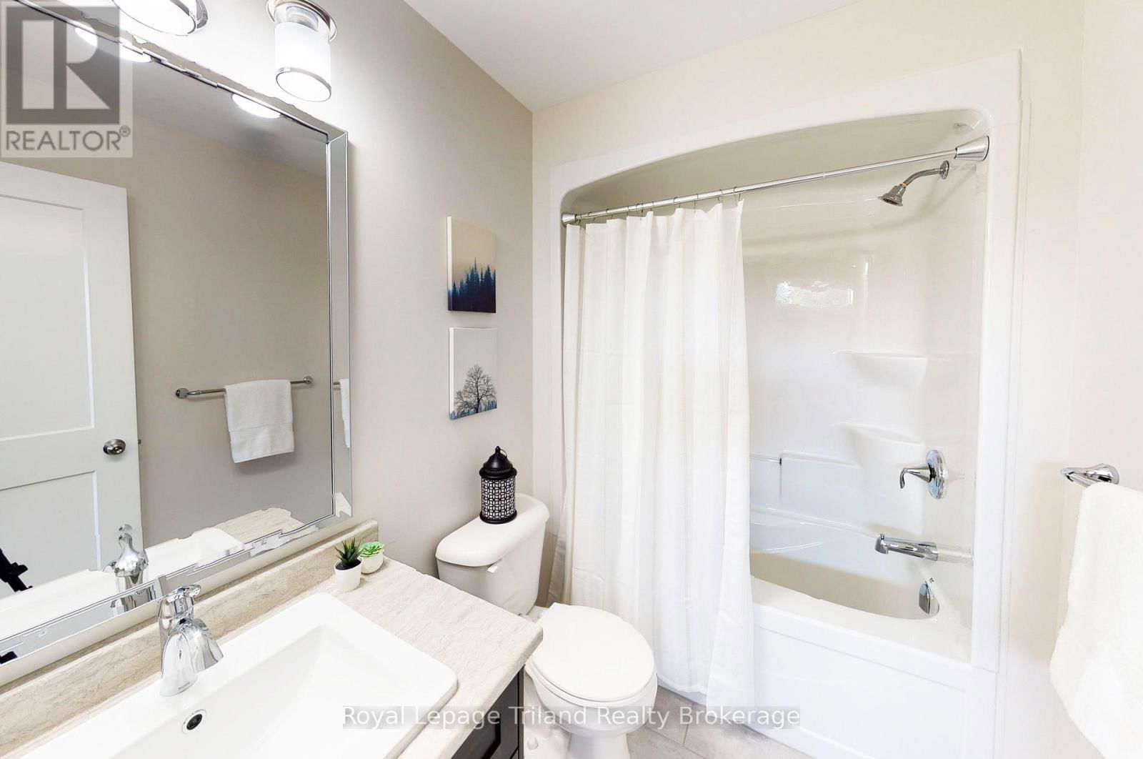 Unit A - 137 WIMPOLE STREET Image 18