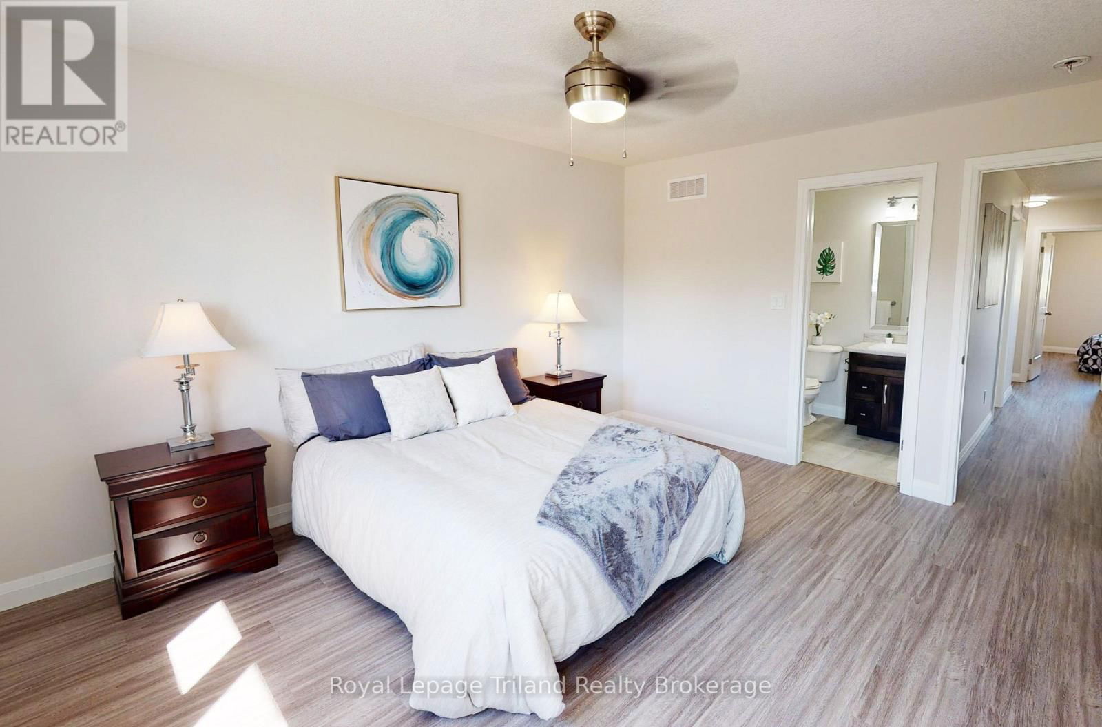 Unit A - 137 WIMPOLE STREET Image 22
