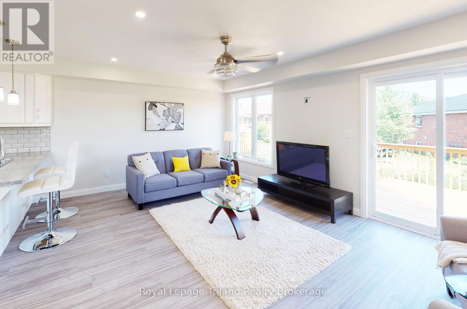Unit A - 137 WIMPOLE STREET Image 8