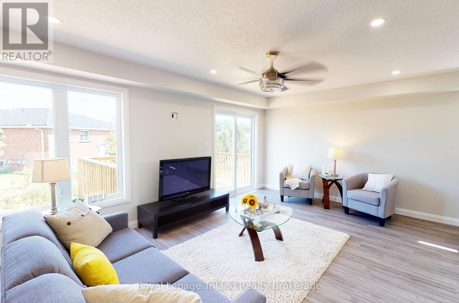 Unit A - 137 WIMPOLE STREET Image 9