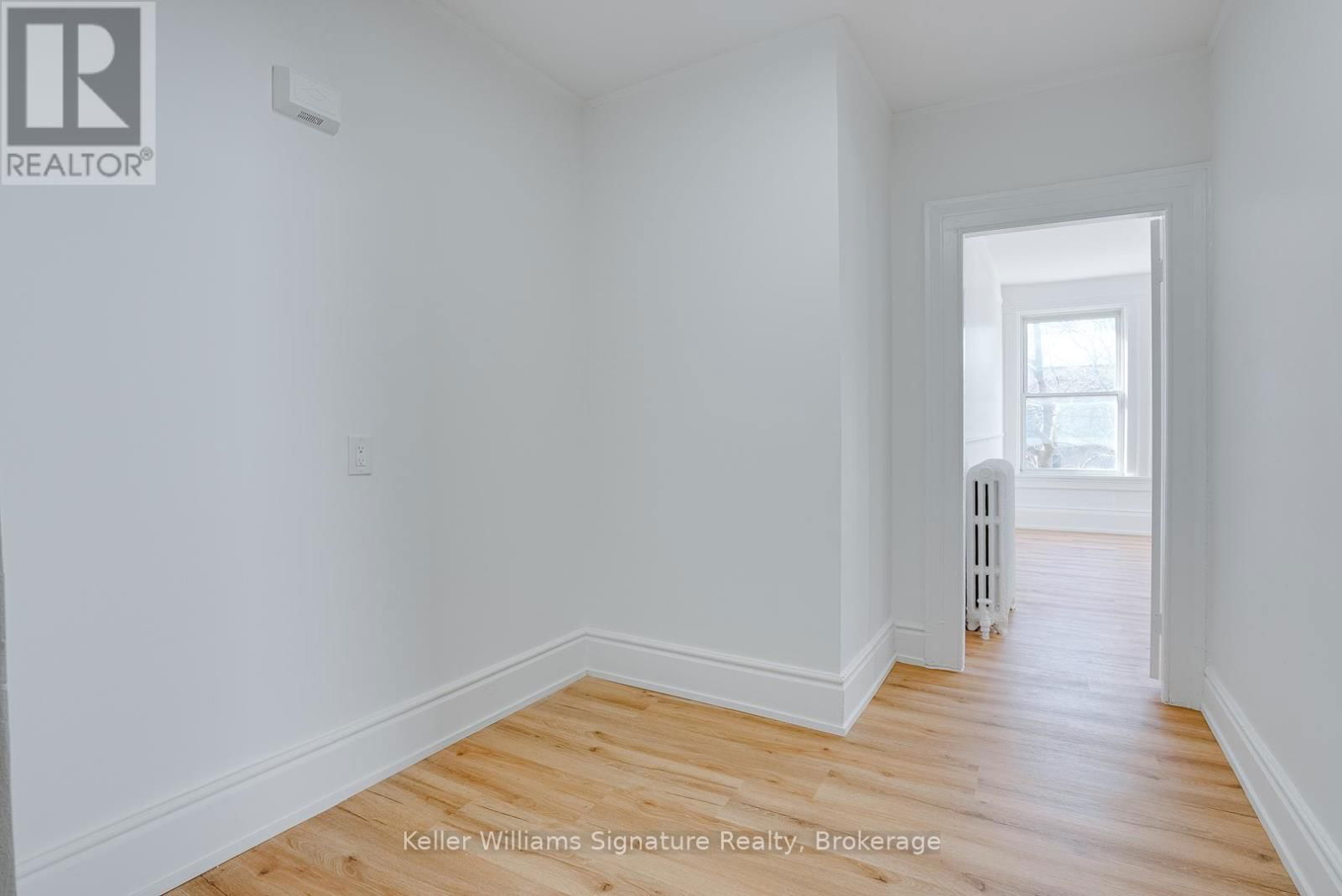 3 - 200 KING STREET Image 6
