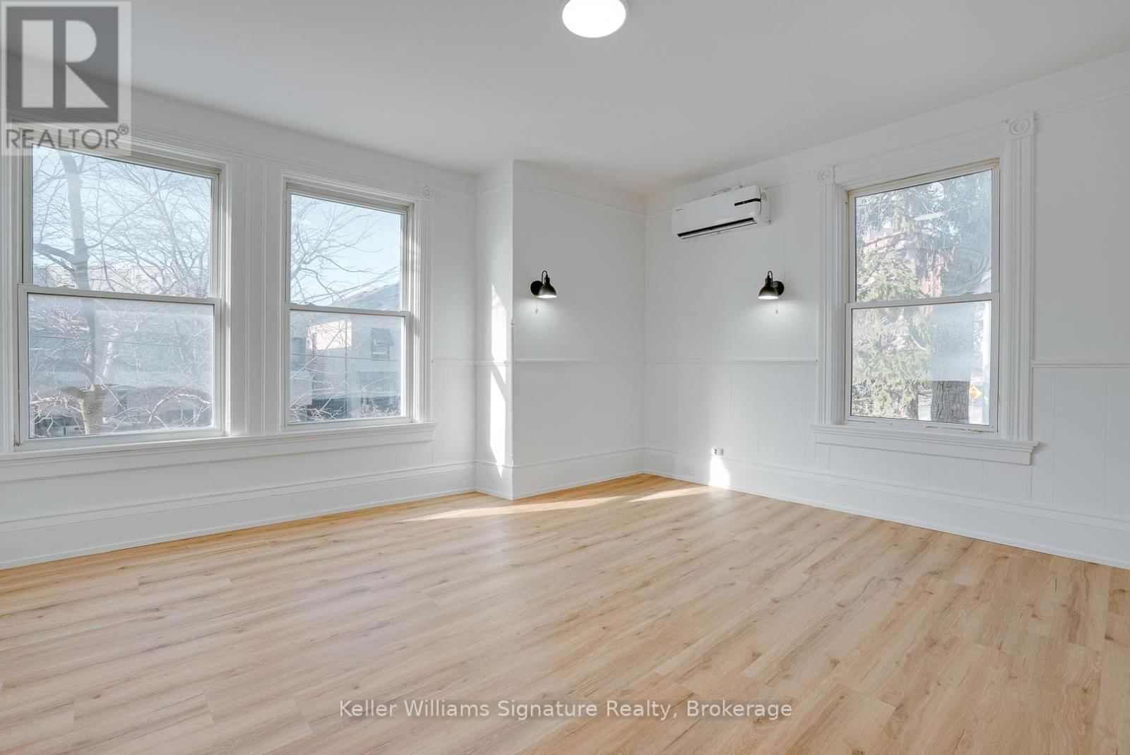 3 - 200 KING STREET Image 7