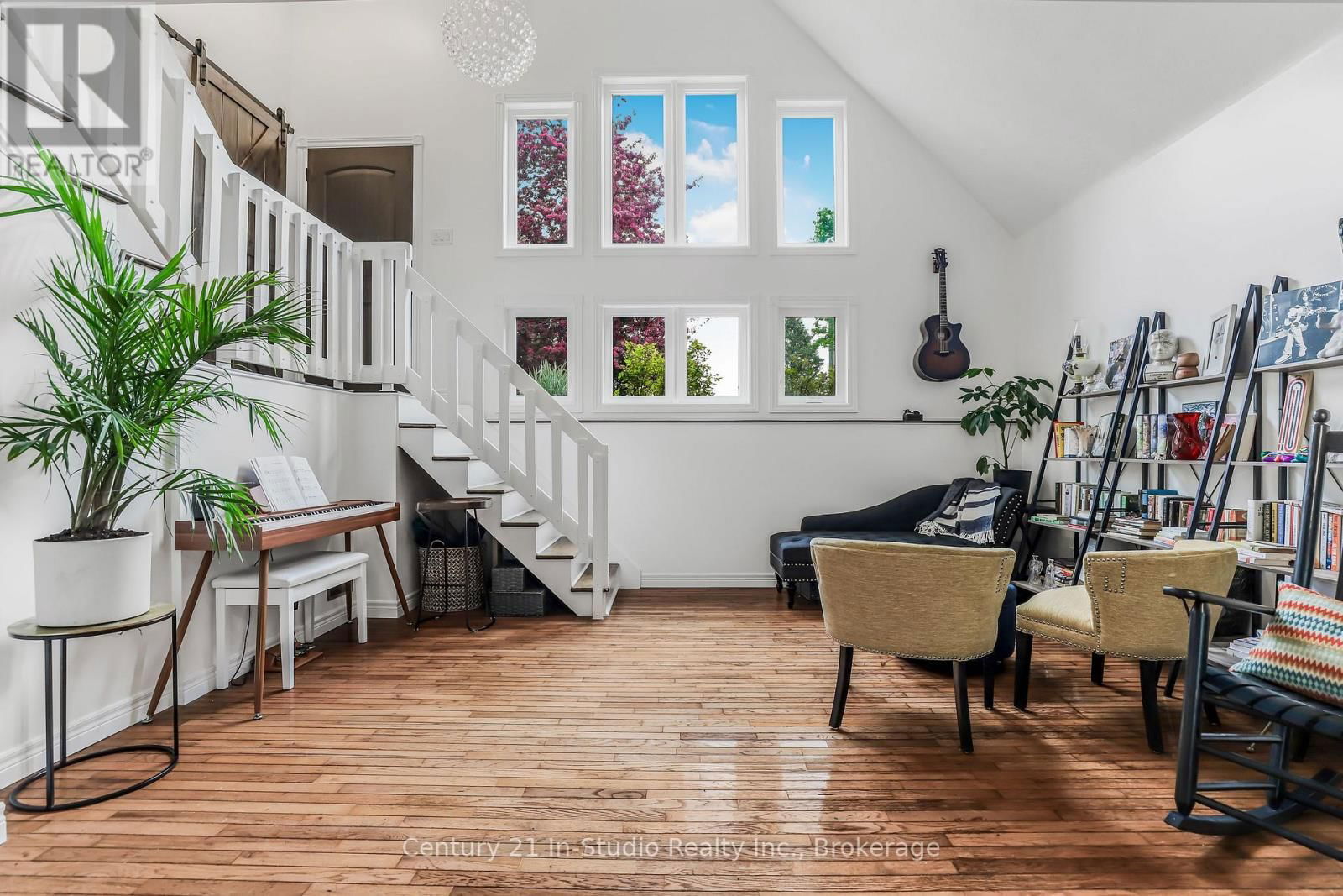 222 GEORGE STREET SOUTH Image 9