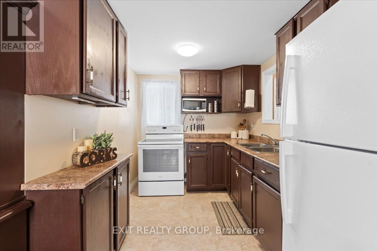 92 REDDICK ROAD Image 12