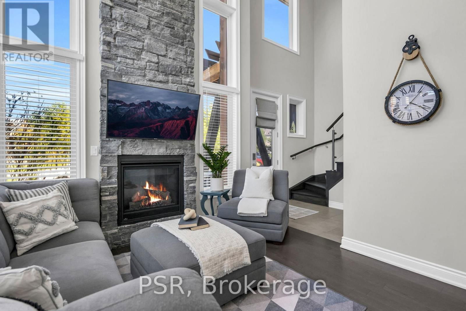 44 CARRICK TRAIL Image 11