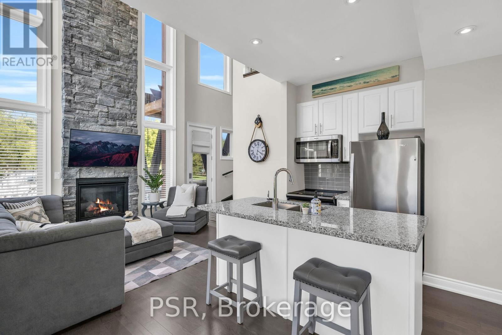 44 CARRICK TRAIL Image 16