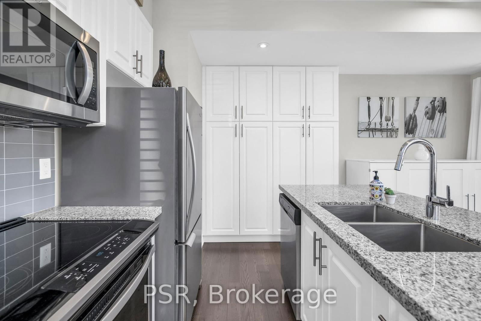 44 CARRICK TRAIL Image 19