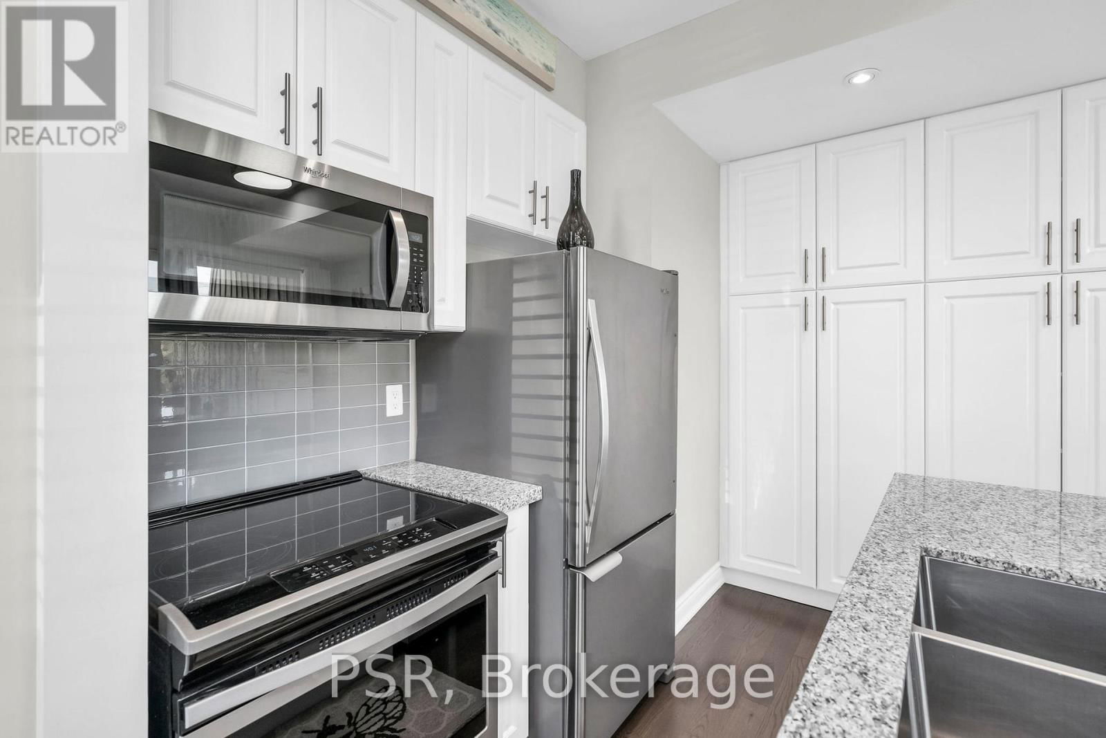 44 CARRICK TRAIL Image 20