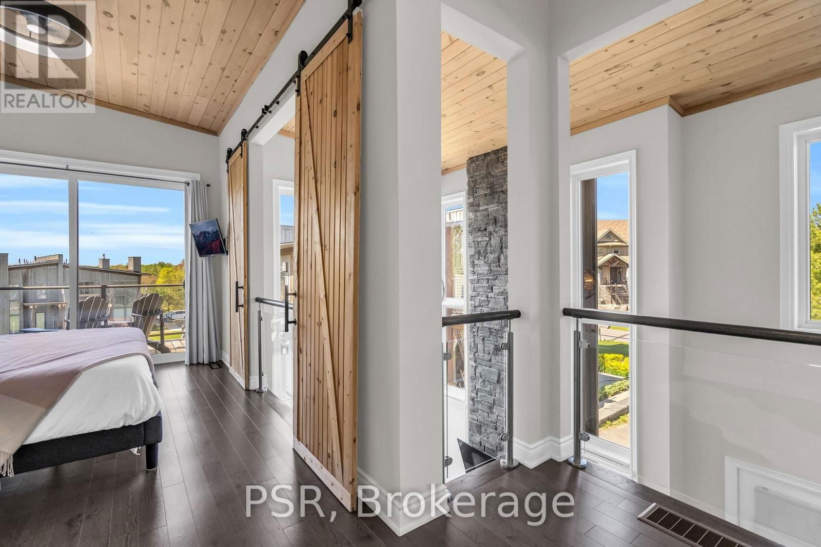 44 CARRICK TRAIL Image 22