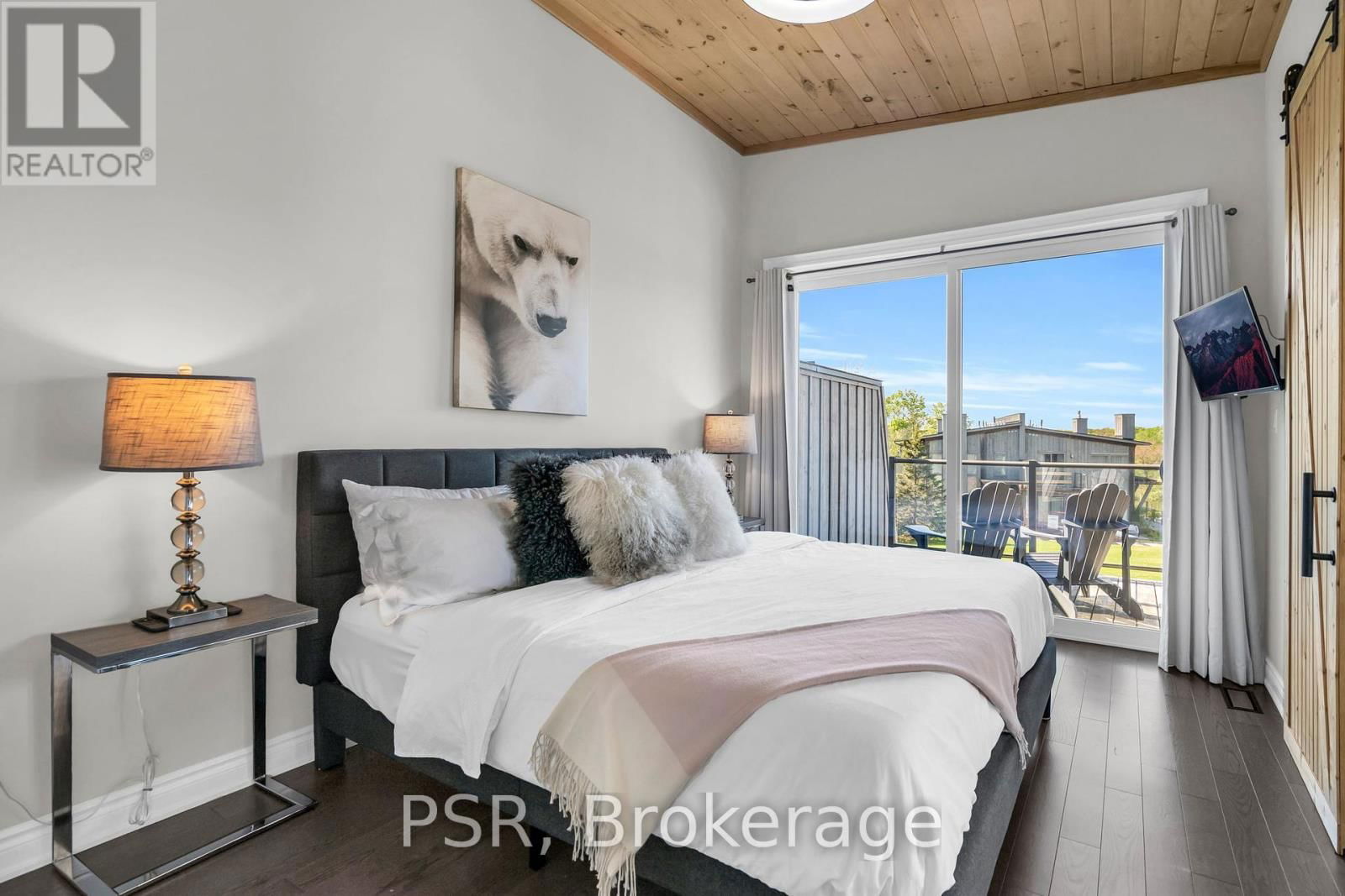44 CARRICK TRAIL Image 23