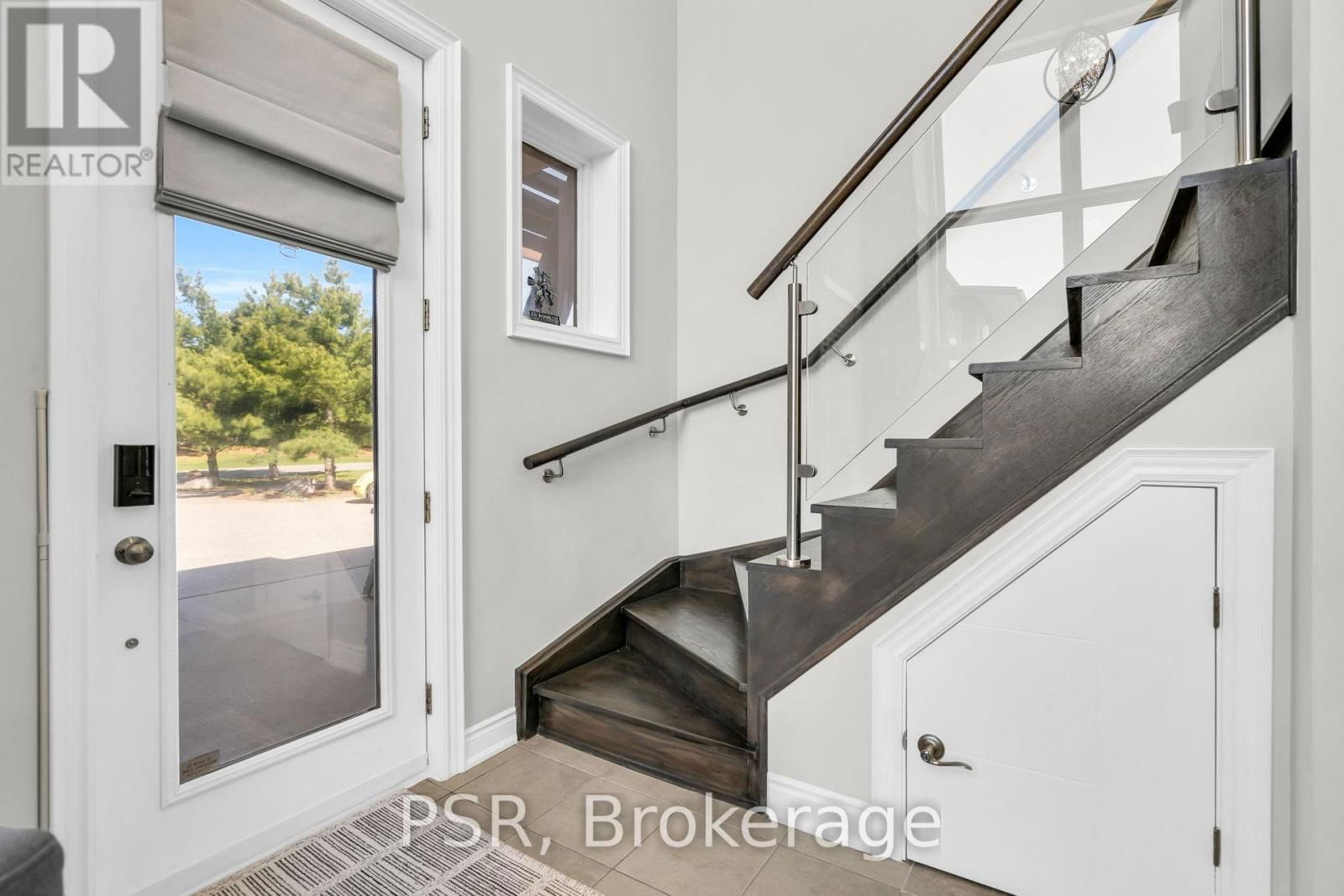 44 CARRICK TRAIL Image 6