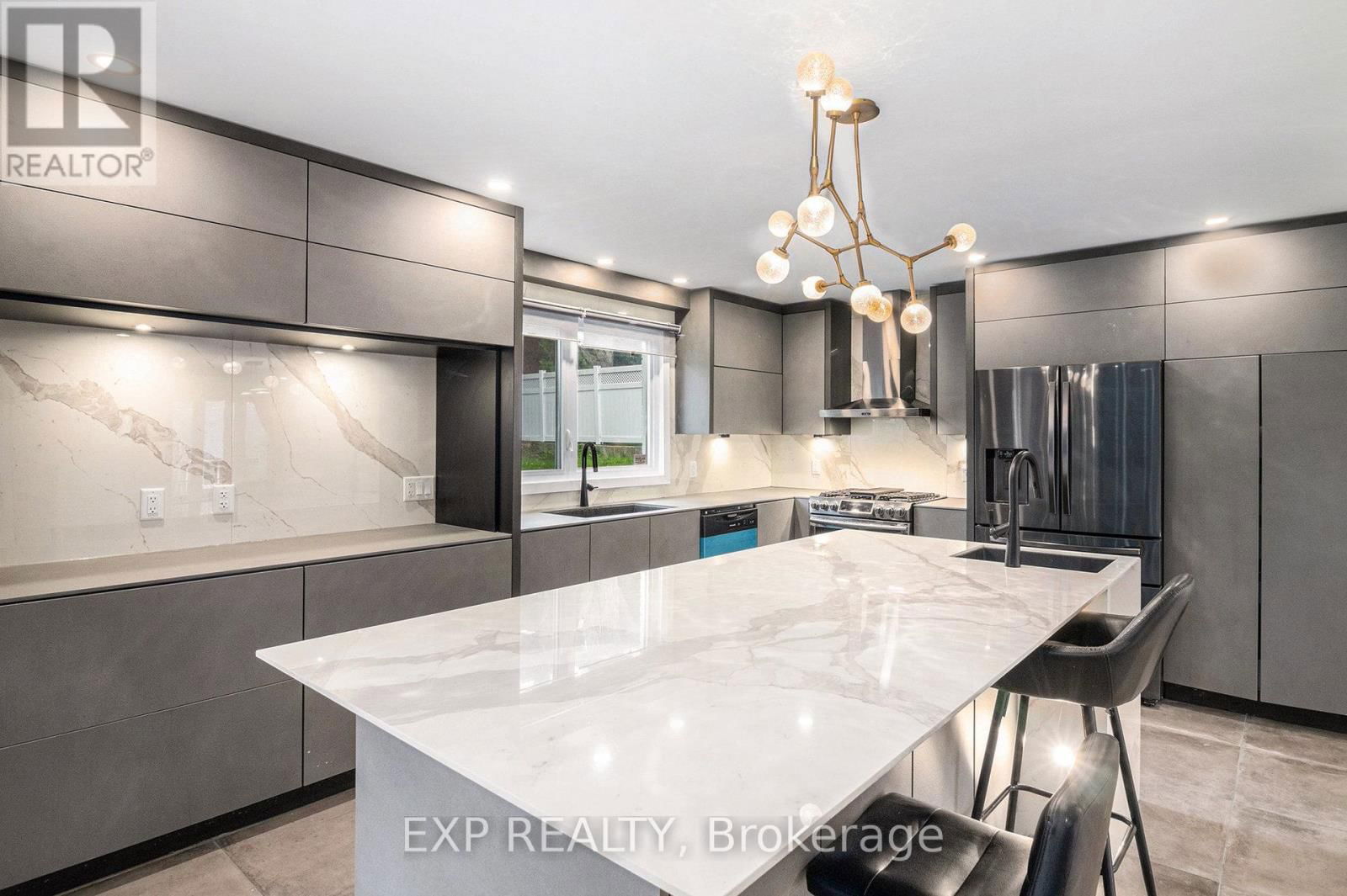 2195 NIAGARA DRIVE Image 13
