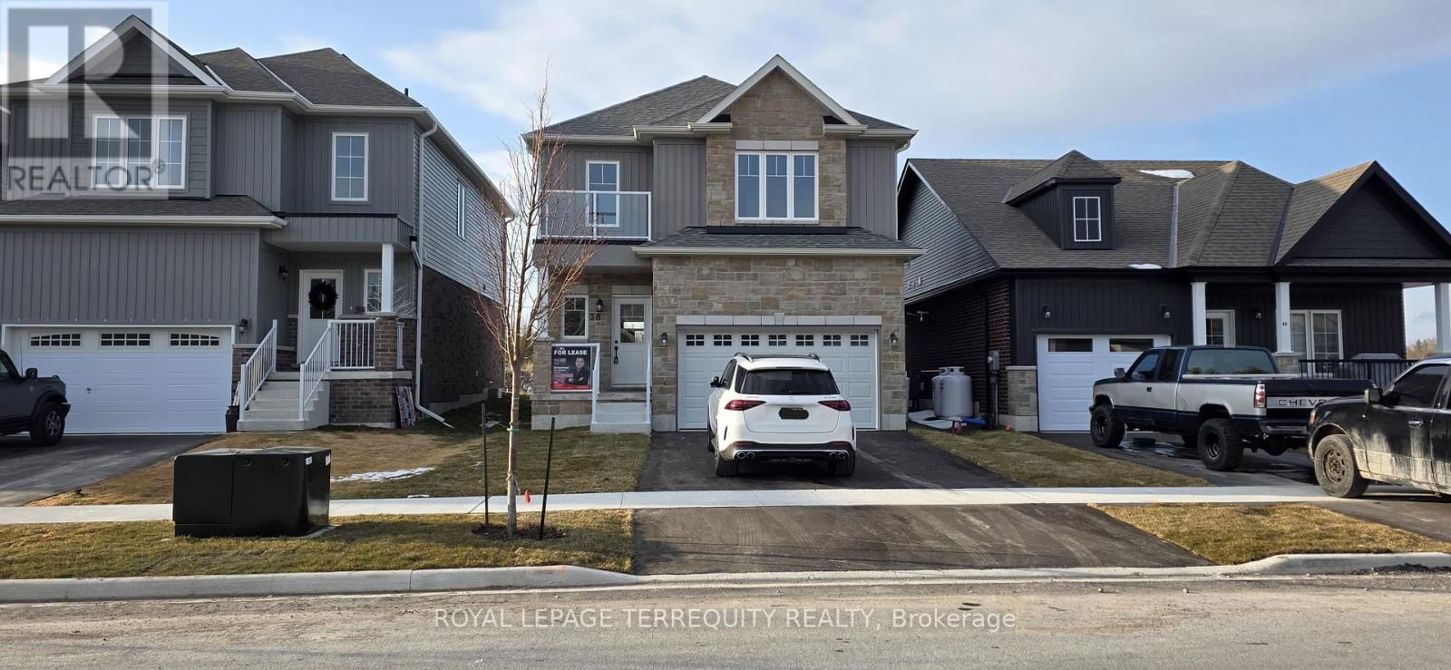 38 HILLCROFT WAY Image 2