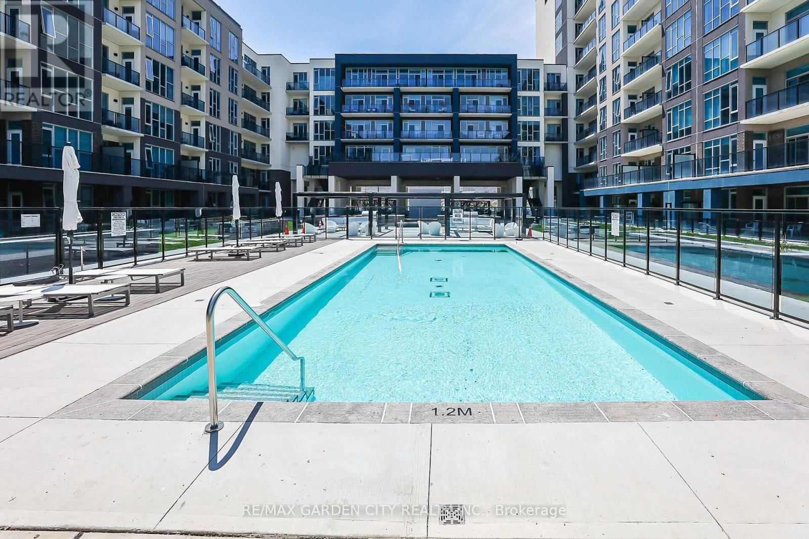 431 - 16 CONCORD PLACE Image 34