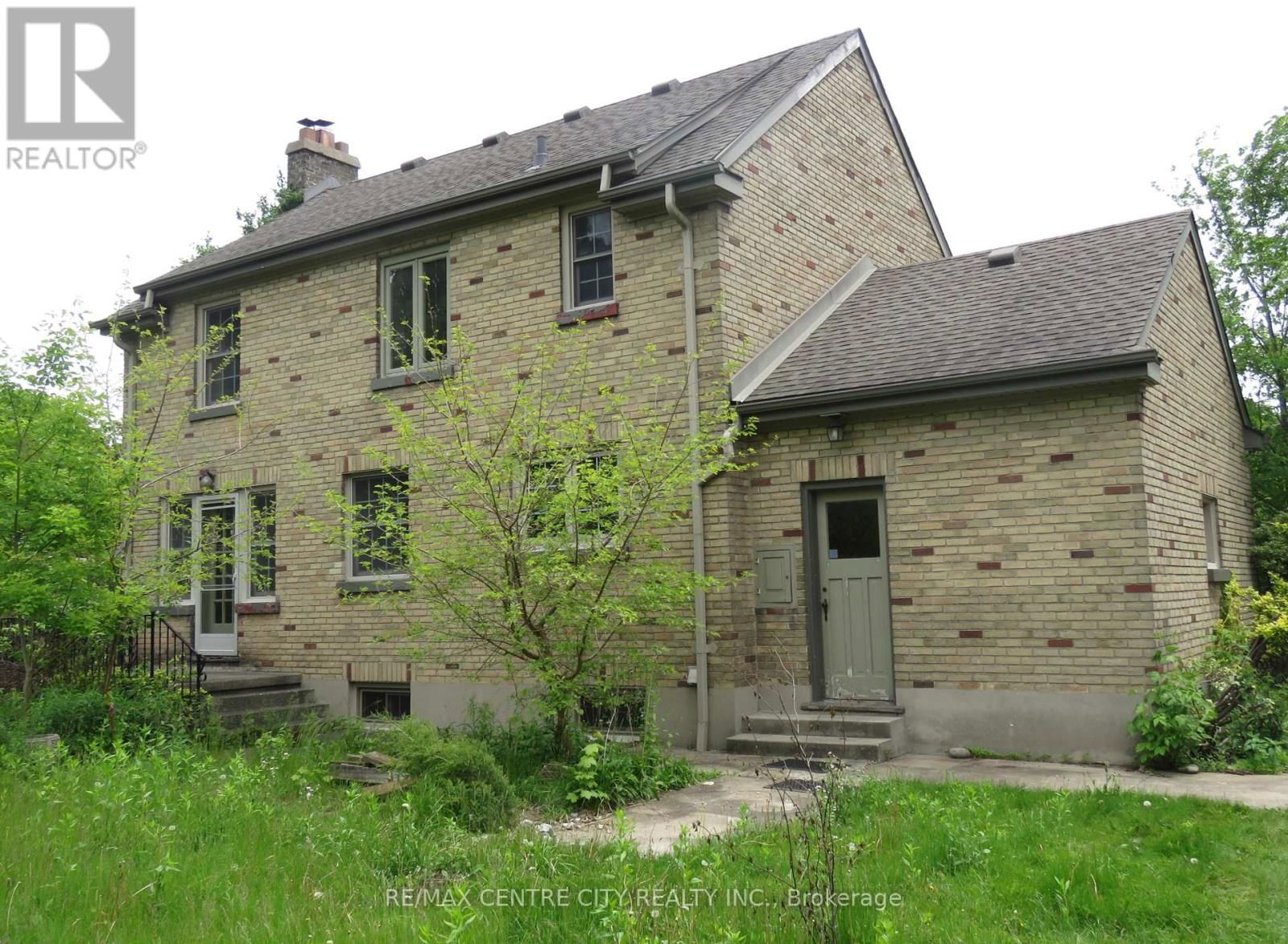 377 RIVERSIDE DRIVE Image 6