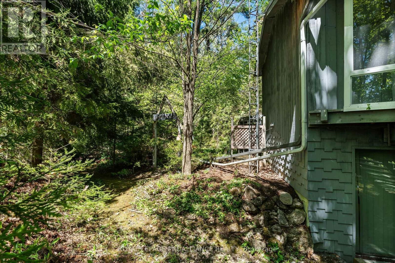39 SHADOW LAKE RD 3 Image 24