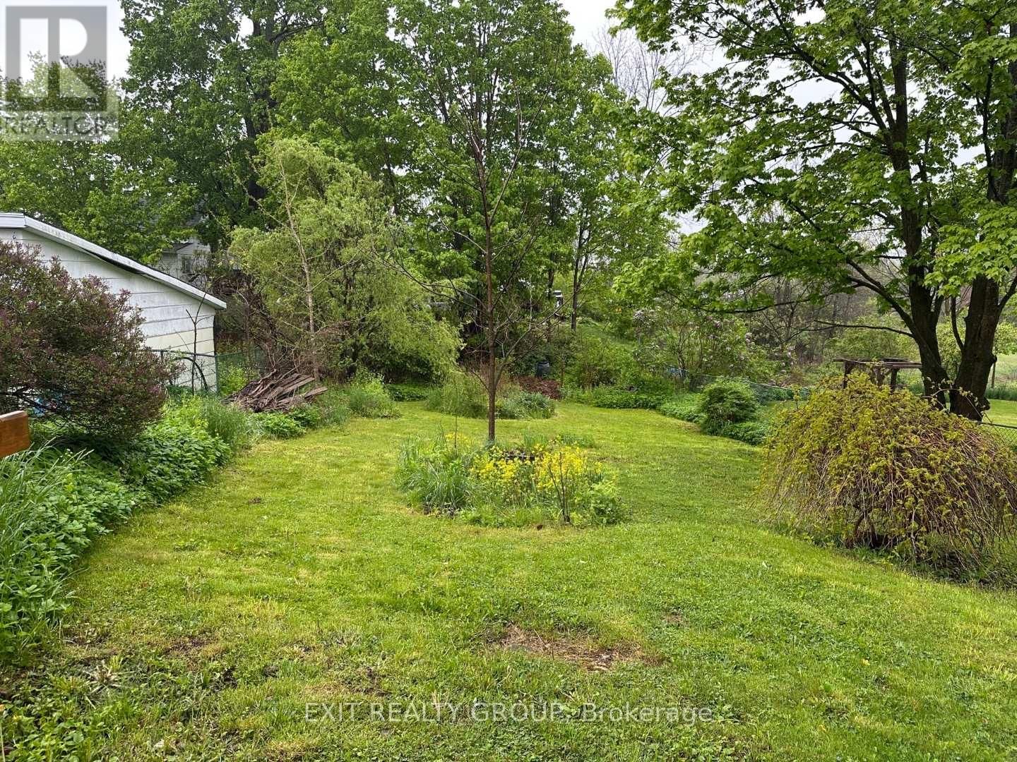 108 ST LAWRENCE STREET WEST Image 21