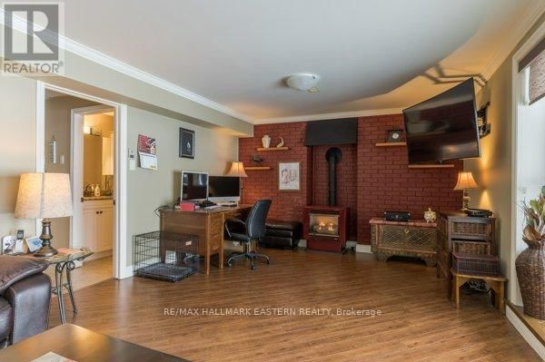270 SHERIN AVENUE Image 21