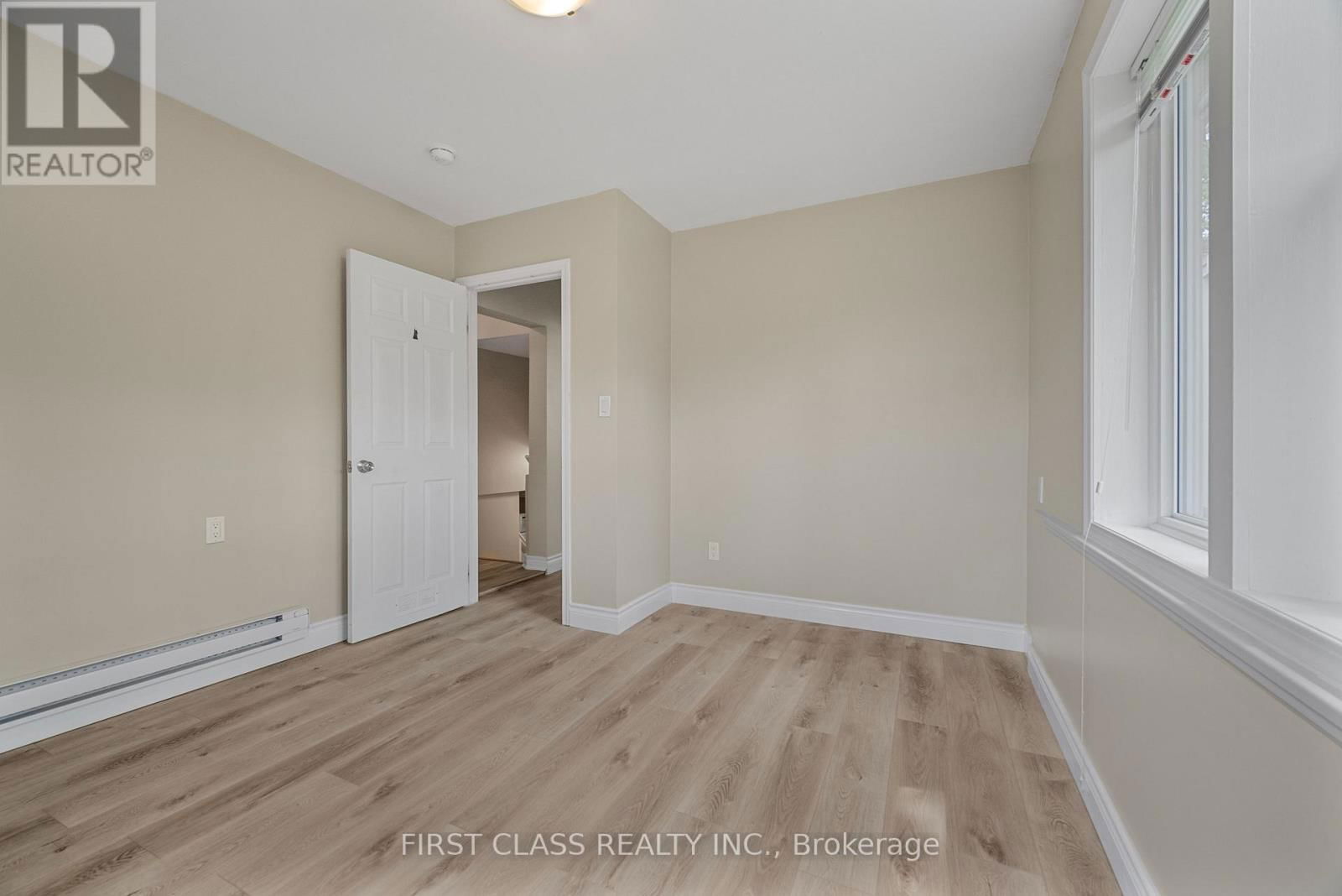 48 SAUNBY STREET Image 15
