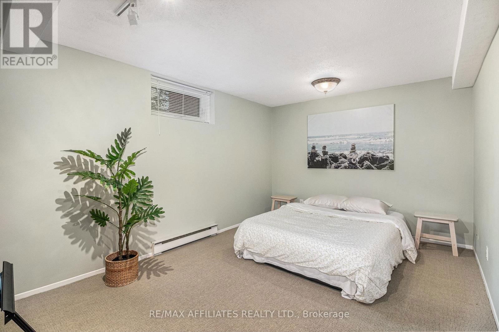 205 - 475 CANTEVAL TERRACE Image 20