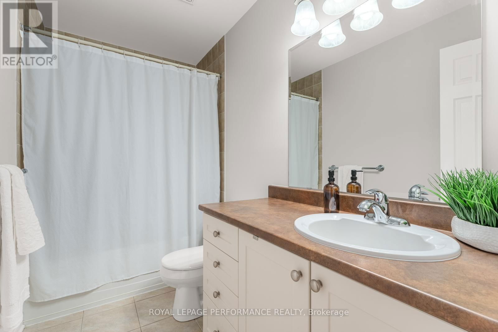 303 BRANTHAVEN STREET Image 25