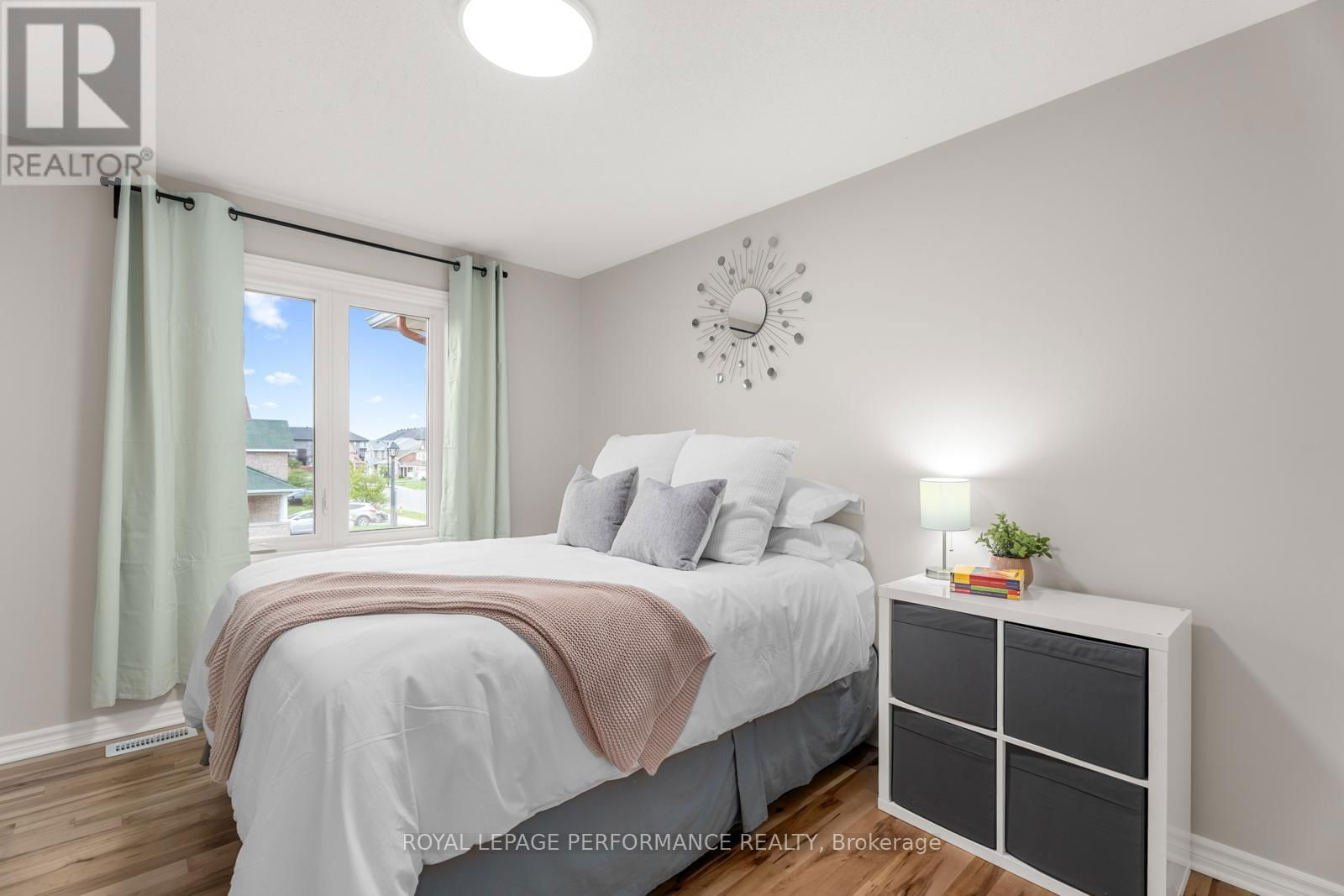 303 BRANTHAVEN STREET Image 26