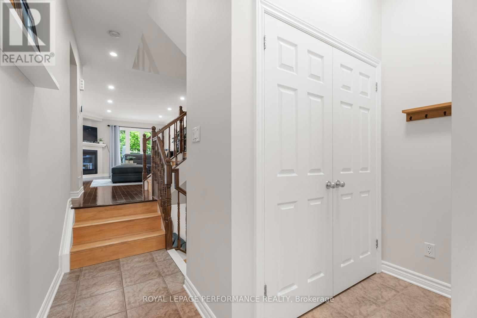 303 BRANTHAVEN STREET Image 5