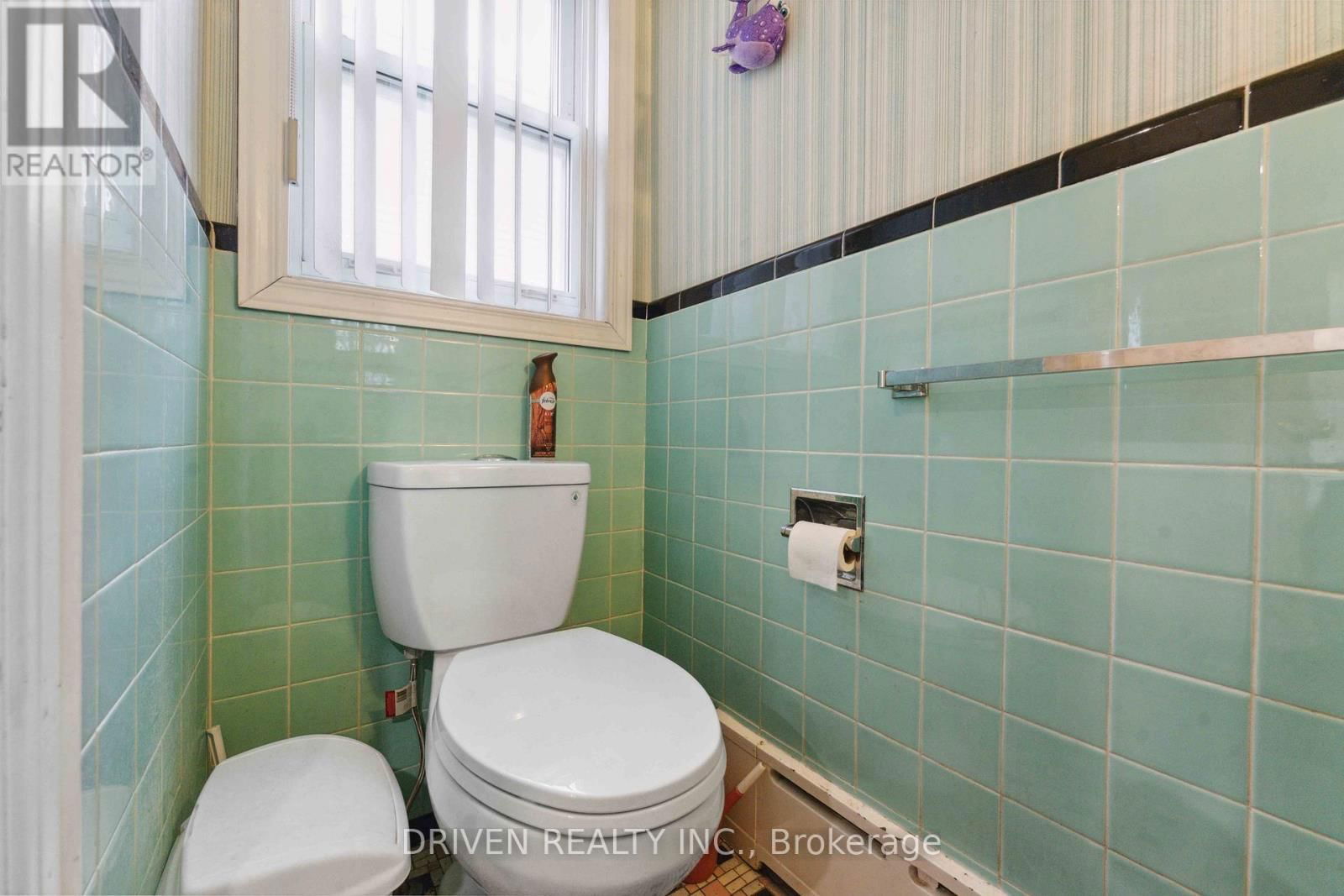1266 WALKLEY ROAD Image 16