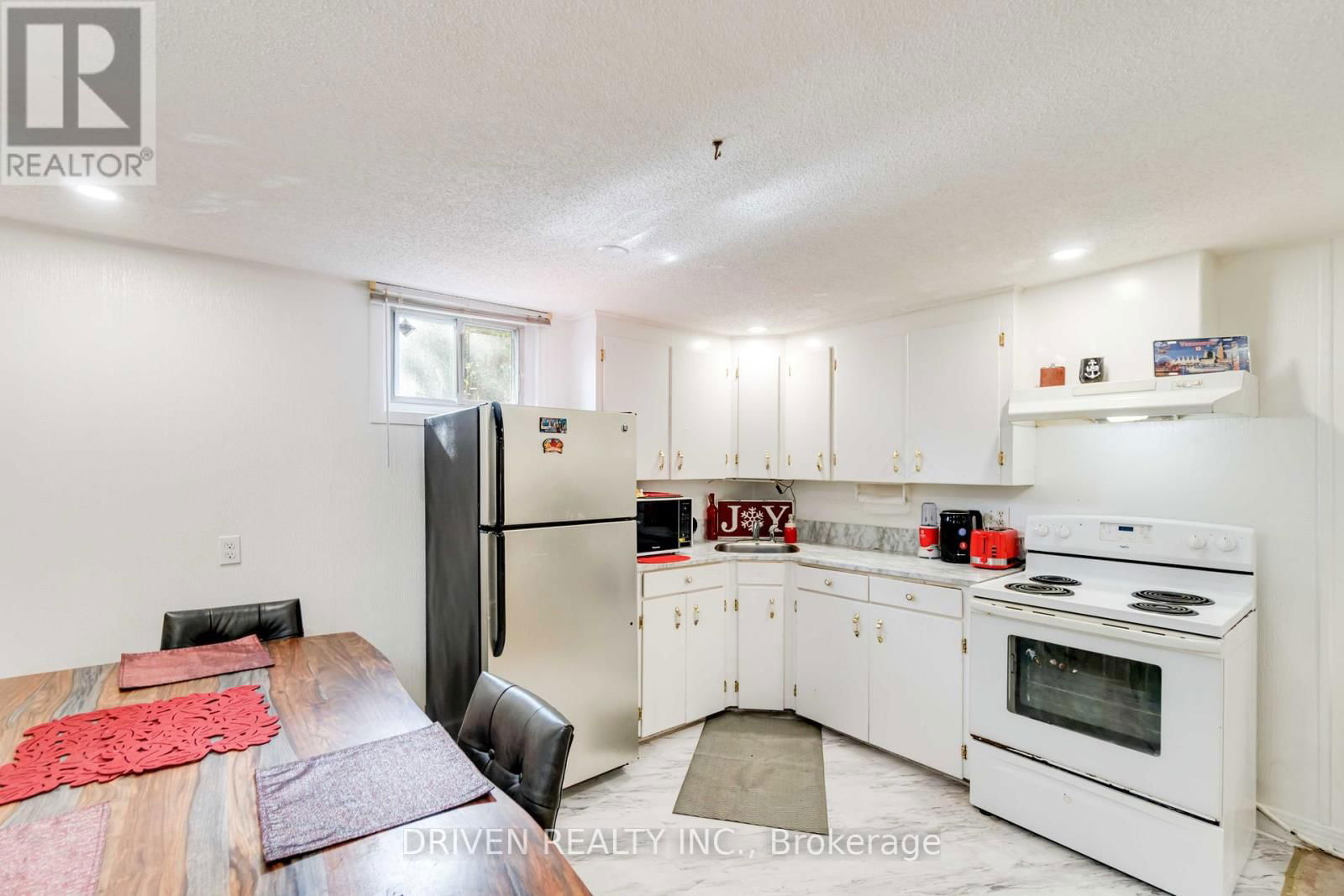 1266 WALKLEY ROAD Image 35
