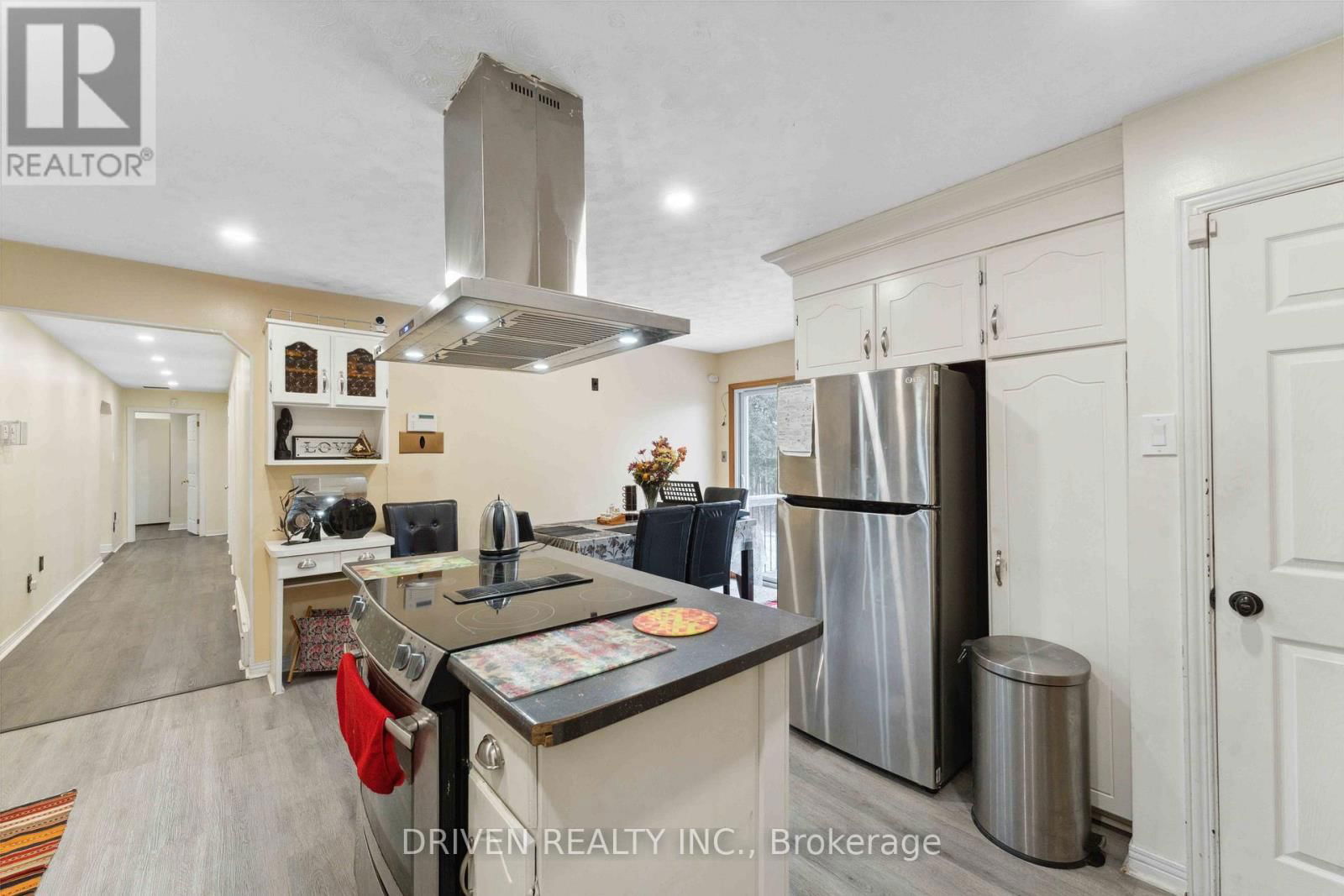 1266 WALKLEY ROAD Image 7