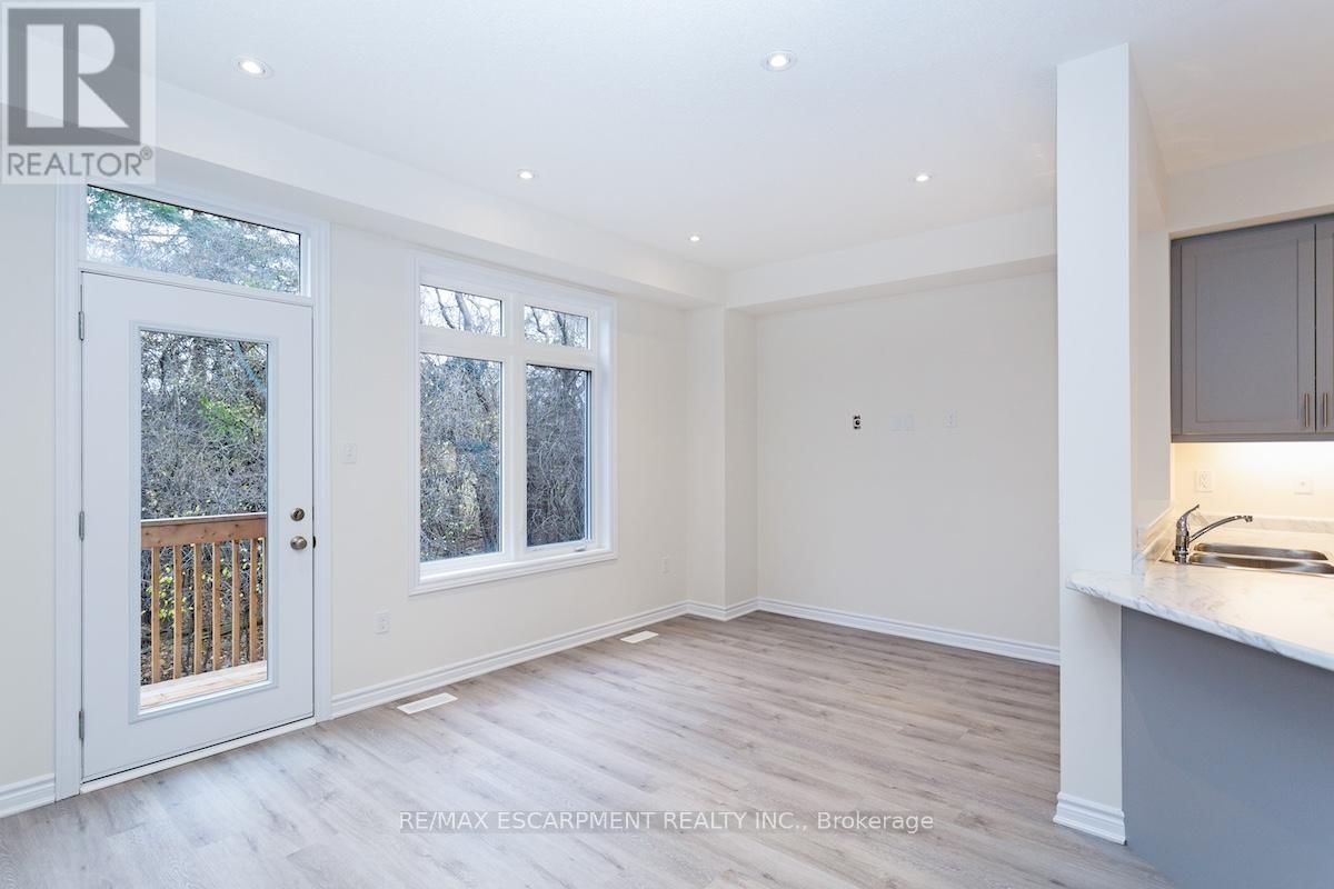 61 JELL STREET Image 14