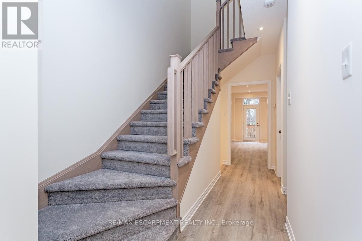 61 JELL STREET Image 17