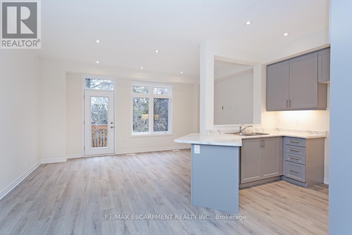 61 JELL STREET Image 8