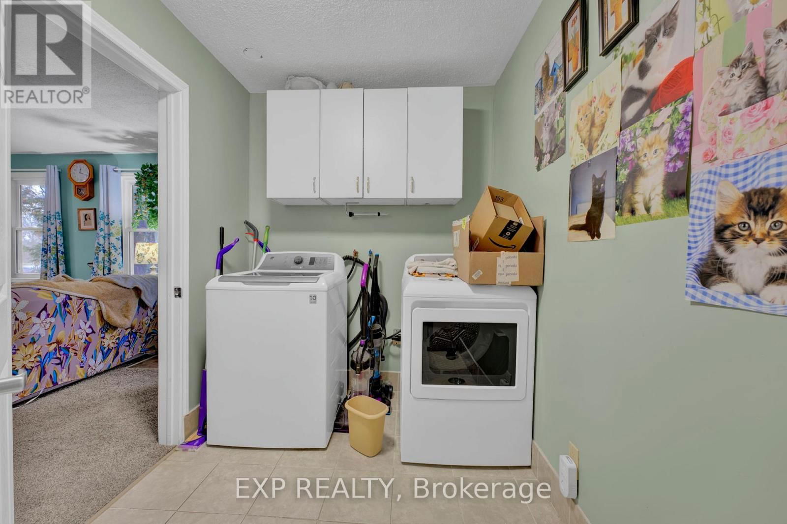 194 FURNIVAL ROAD Image 20