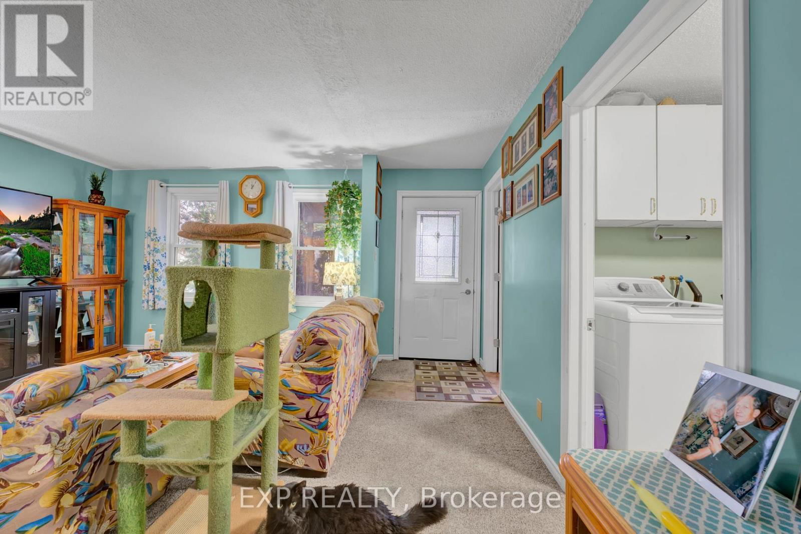 194 FURNIVAL ROAD Image 9