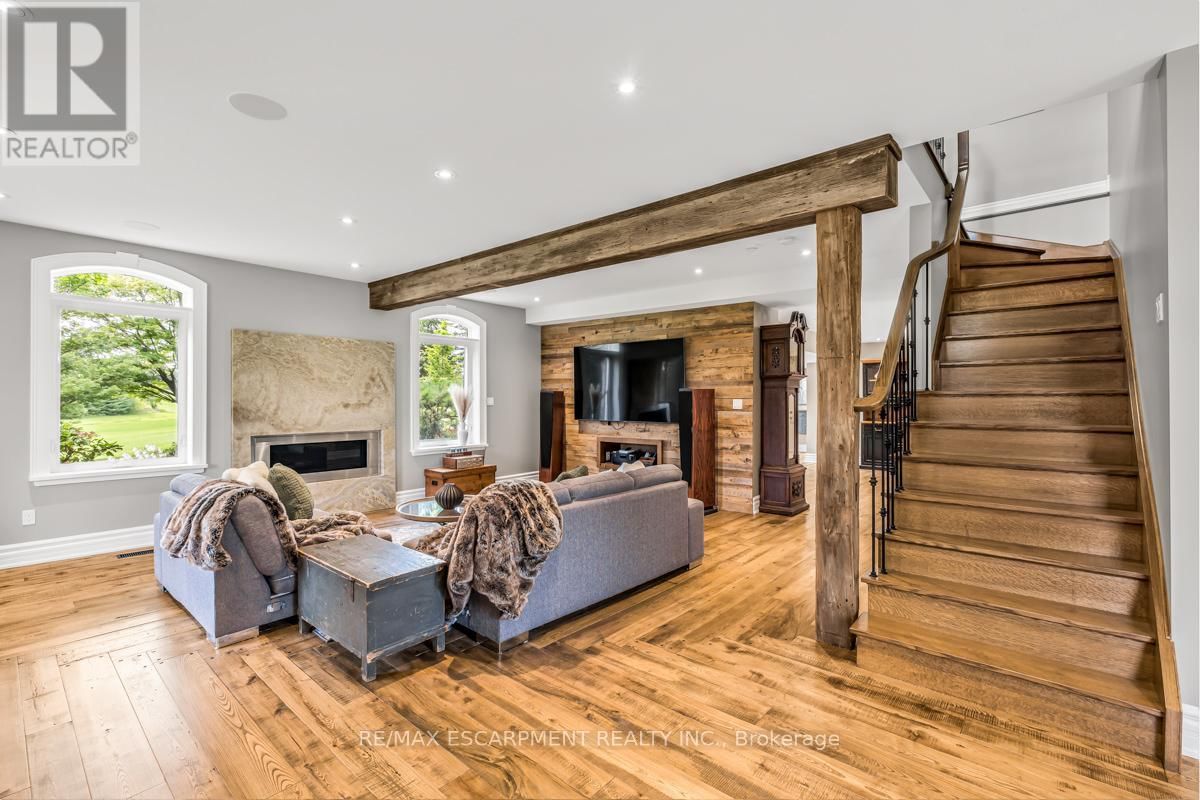 1399 SAFARI ROAD Image 19