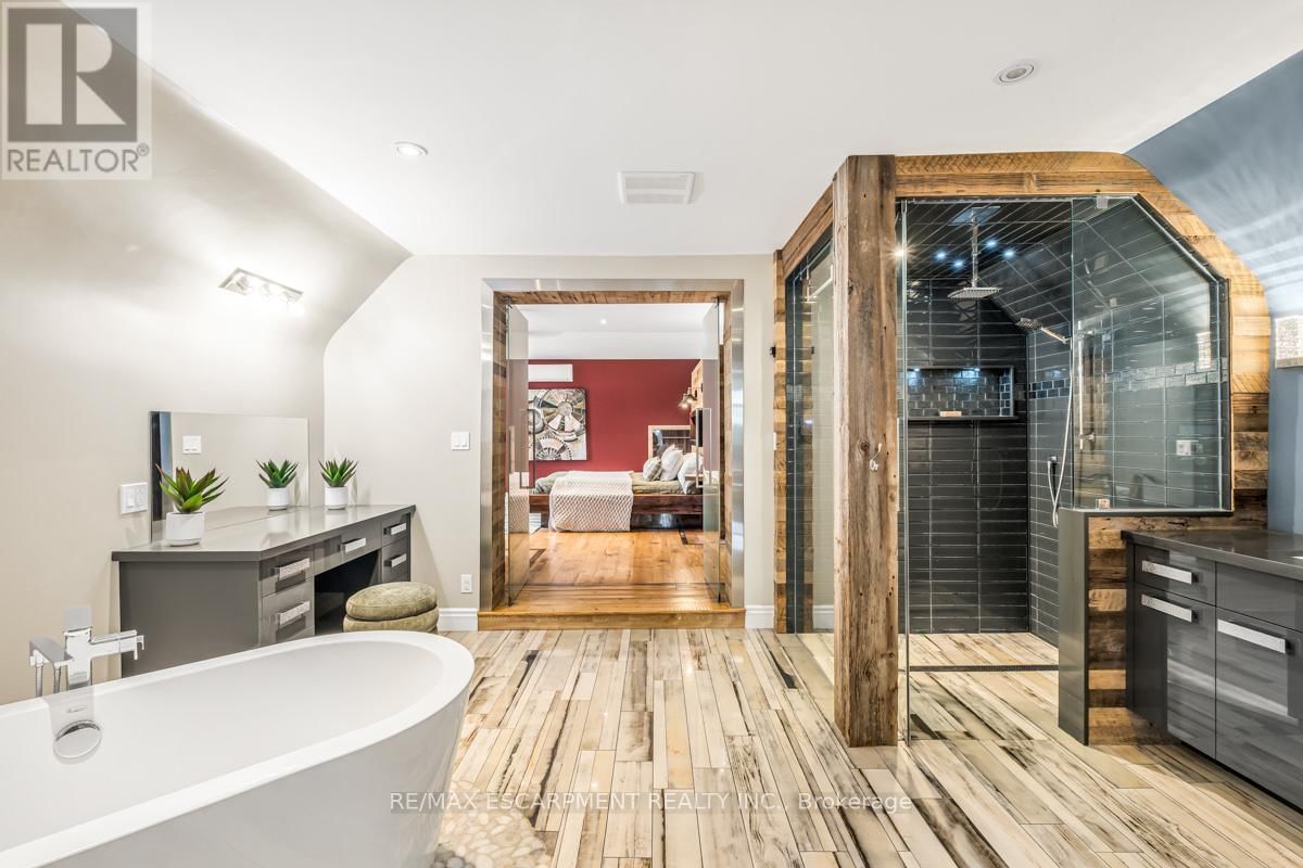 1399 SAFARI ROAD Image 29