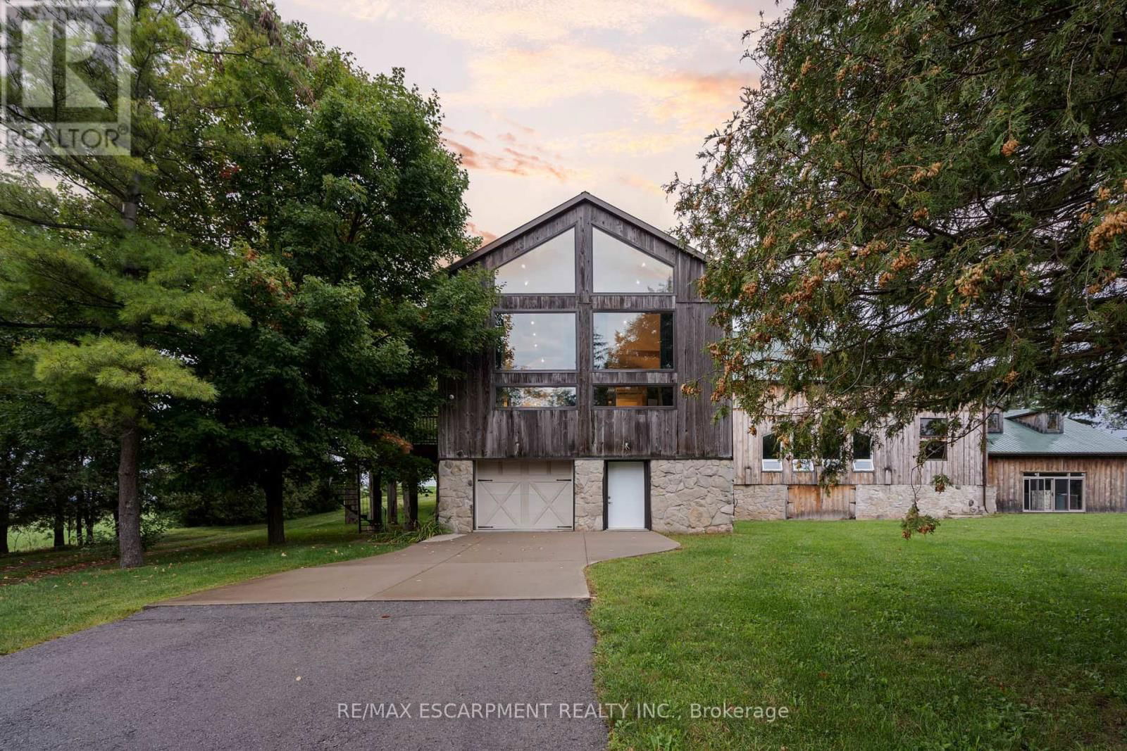 1399 SAFARI ROAD Image 34