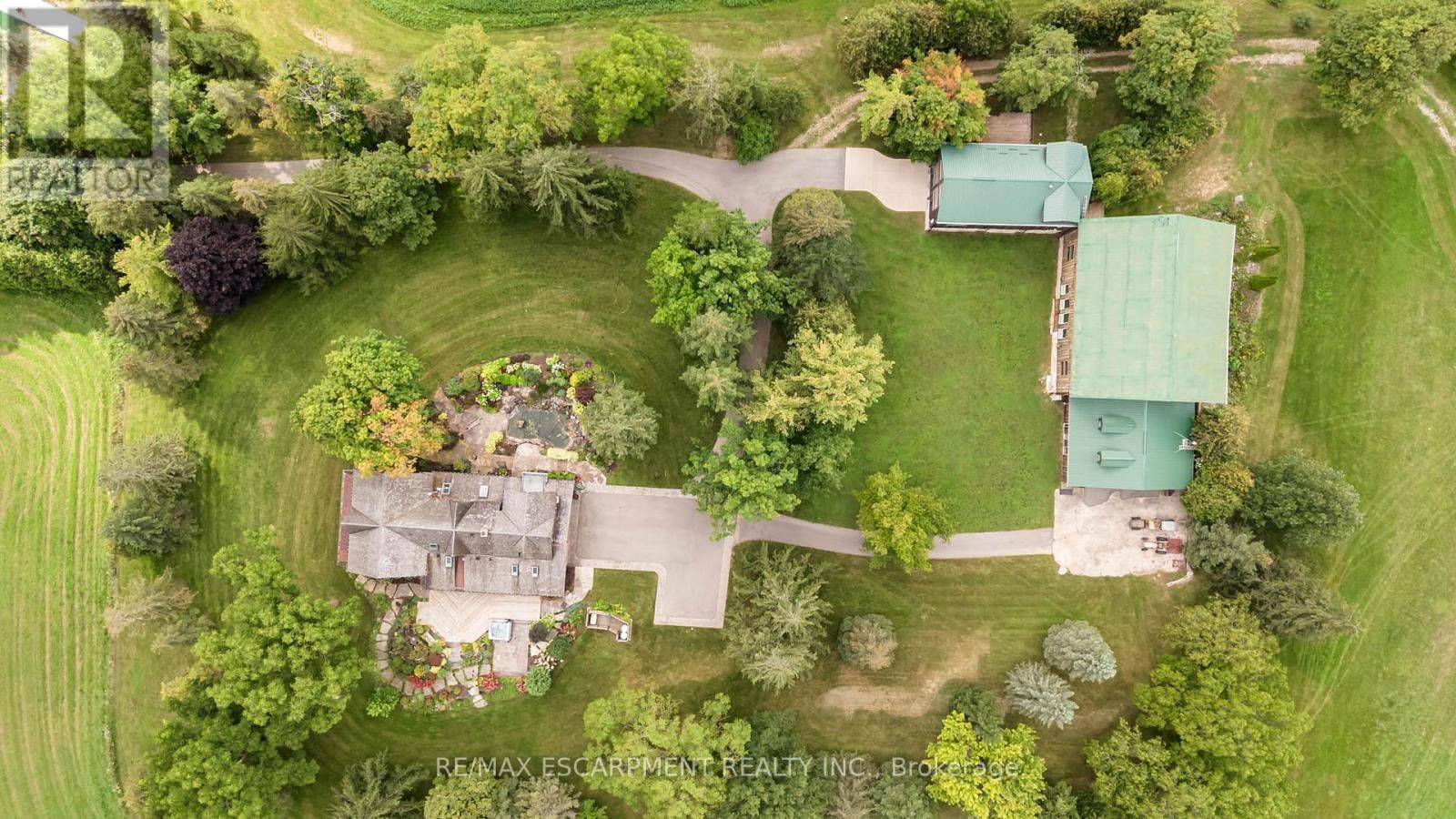 1399 SAFARI ROAD Image 47