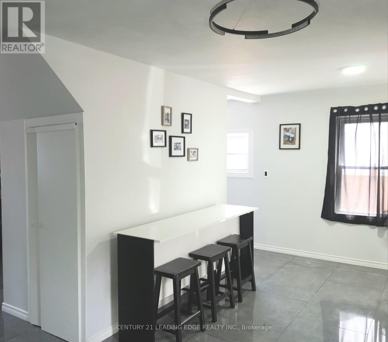 249 WALLACE AVENUE SOUTH Image 14