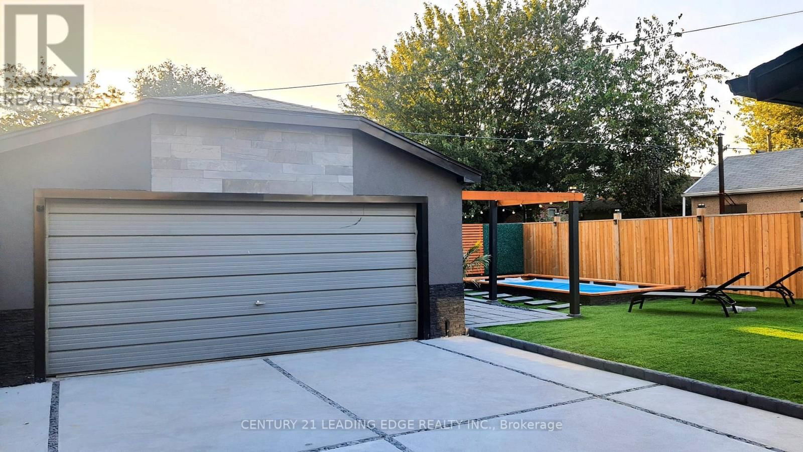 249 WALLACE AVENUE SOUTH Image 6