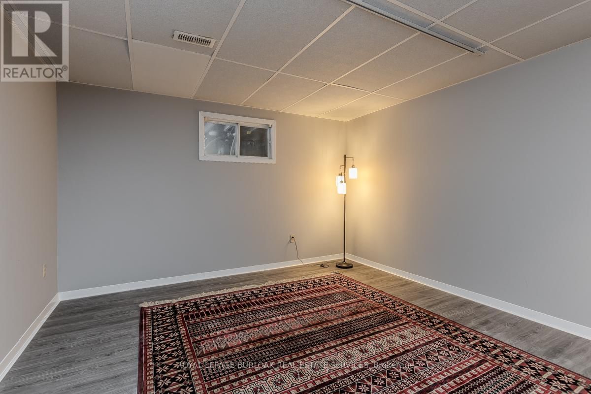 11 WENEIL DRIVE Image 34