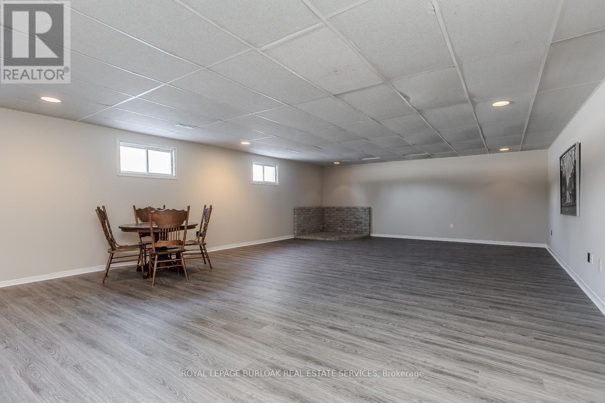 11 WENEIL DRIVE Image 40
