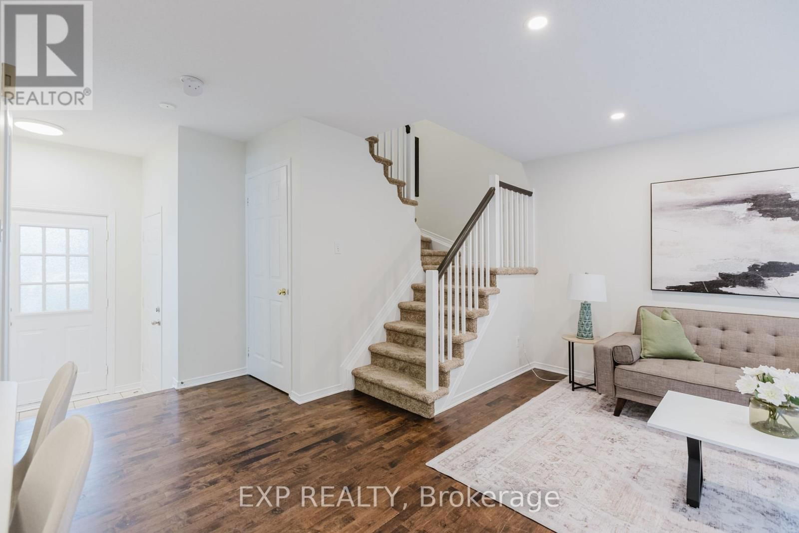 242 STONEWAY DRIVE Image 15