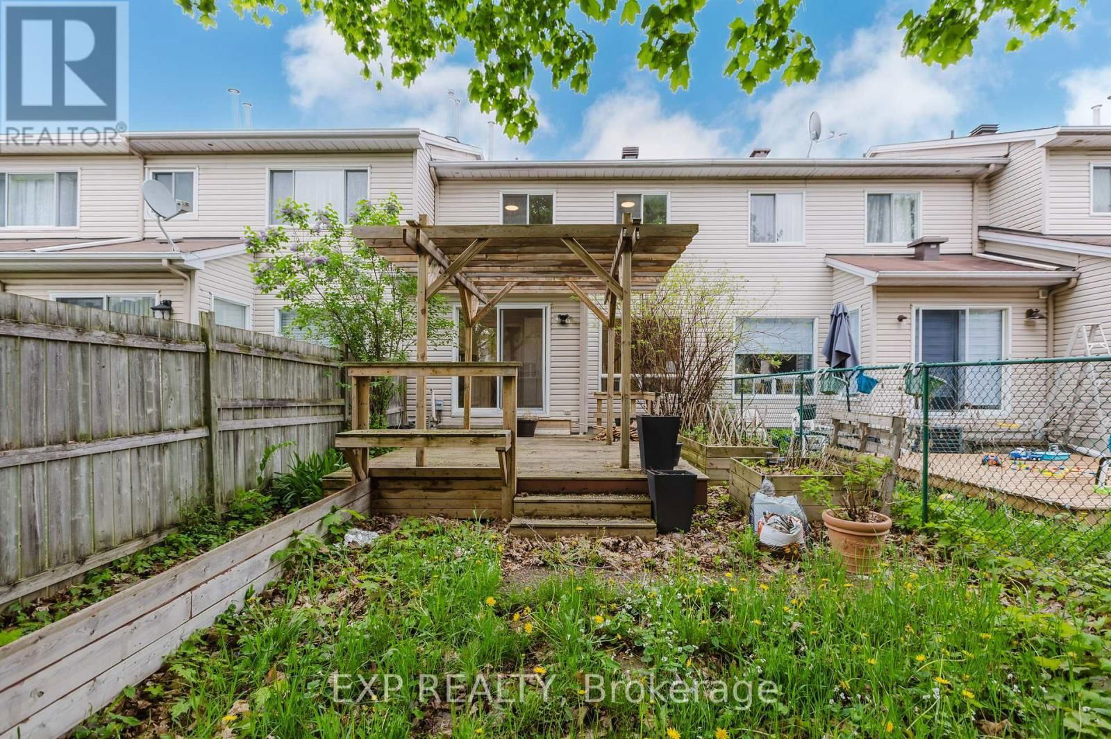 242 STONEWAY DRIVE Image 35