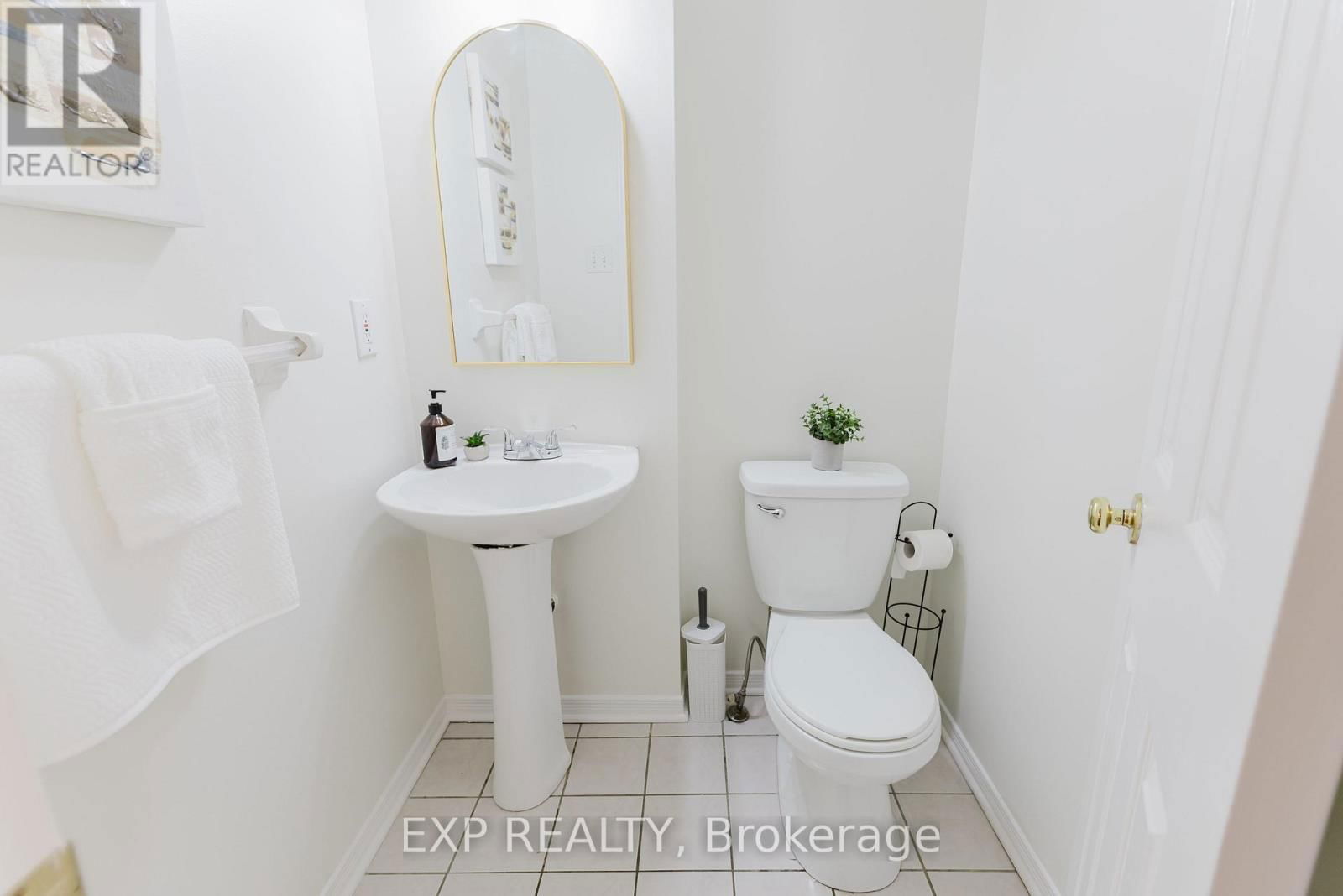 242 STONEWAY DRIVE Image 7